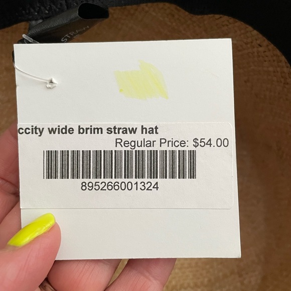 Fun straw hat ❤️ - Picture 4 of 5